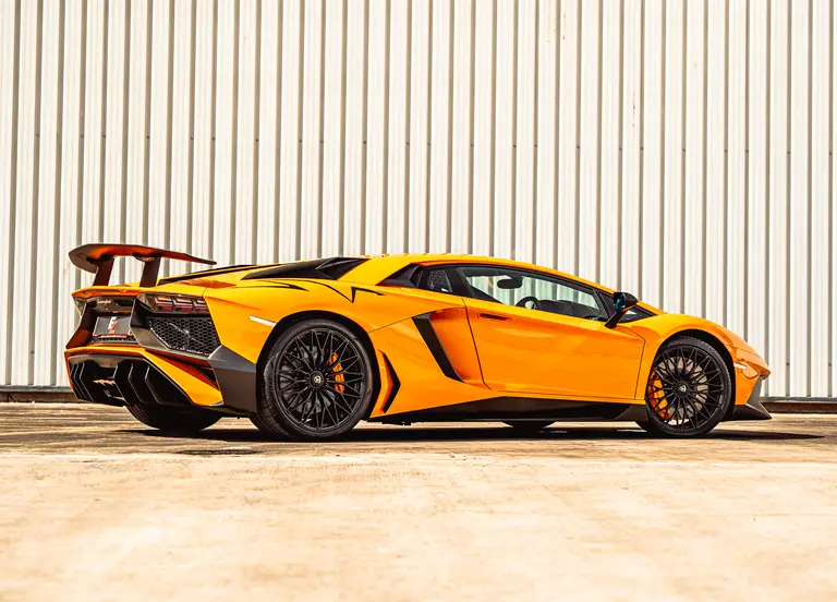 Lamborghini Aventador SV