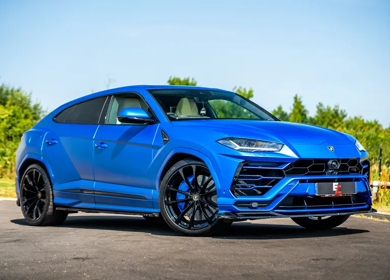 Lamborghini Urus + £5,000 Cash