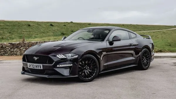 2022 Ford Mustang + £2,000 or £40,000 Cash