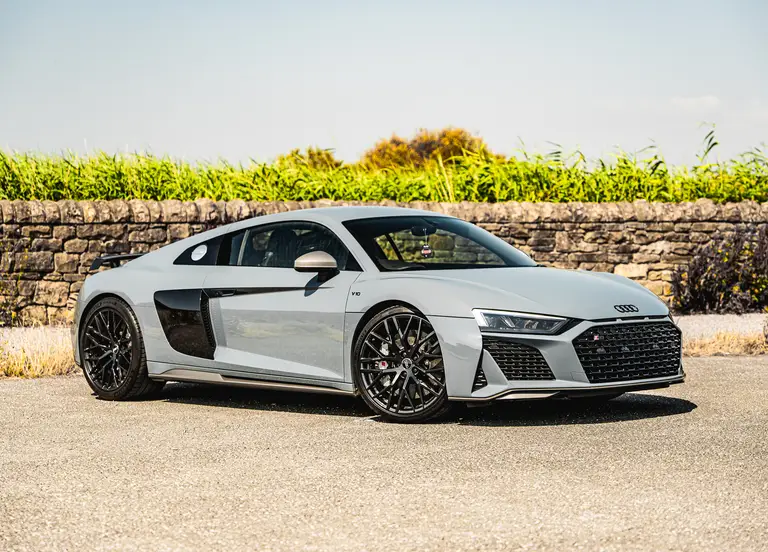 Audi R8 V10 Performance + £5,000 Cash