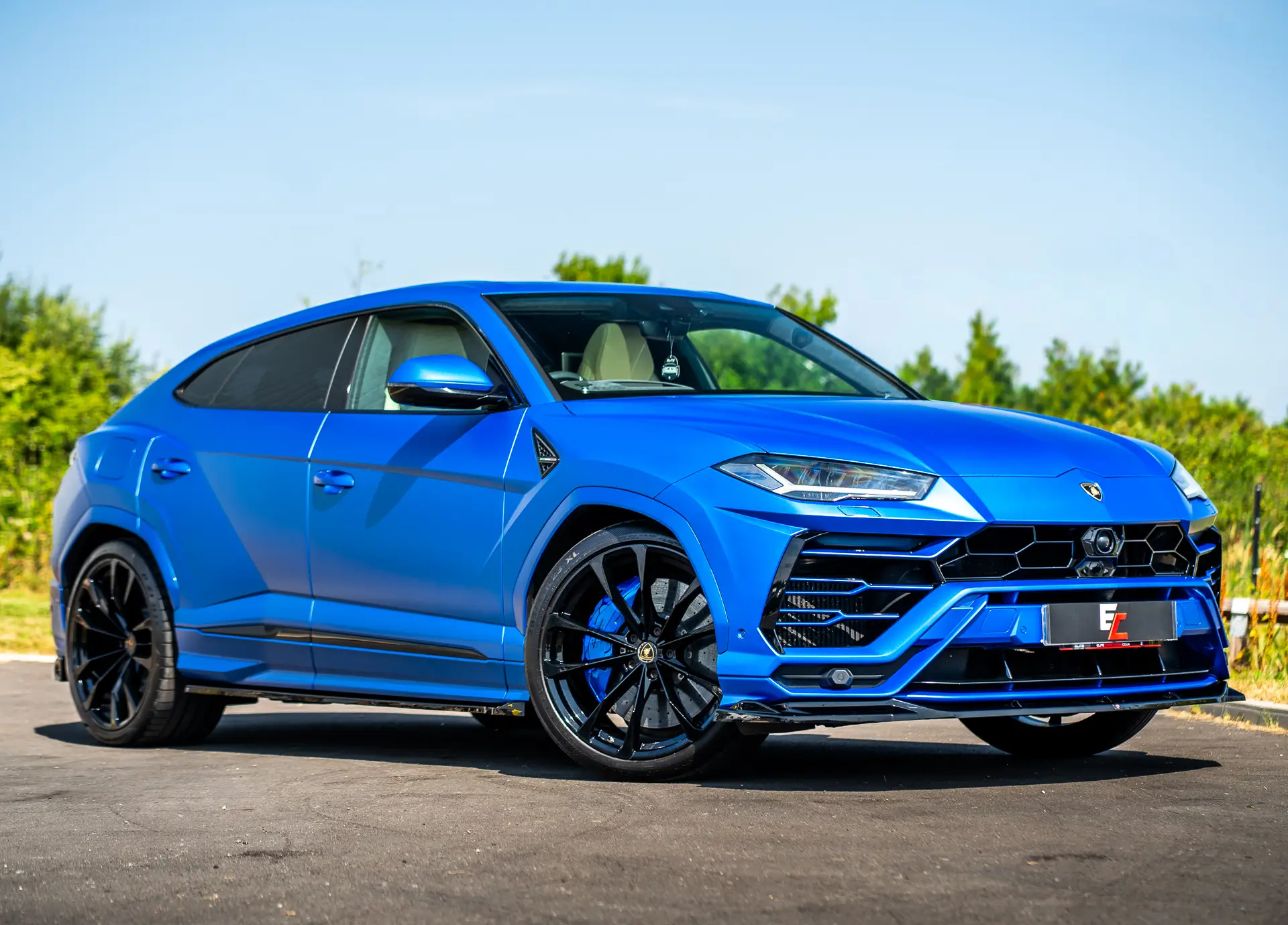 Lamborghini Urus + £5,000 Cash
