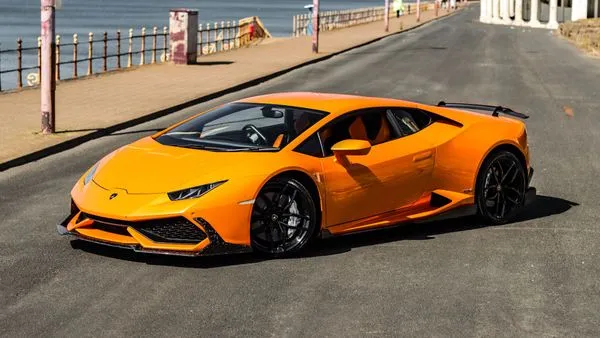 LAMBORGHINI HURACAN LP610-4 + £5,000 OR £110,000