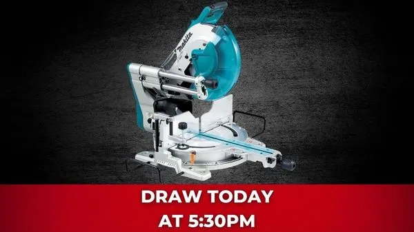 MAKITA CHOPSAW